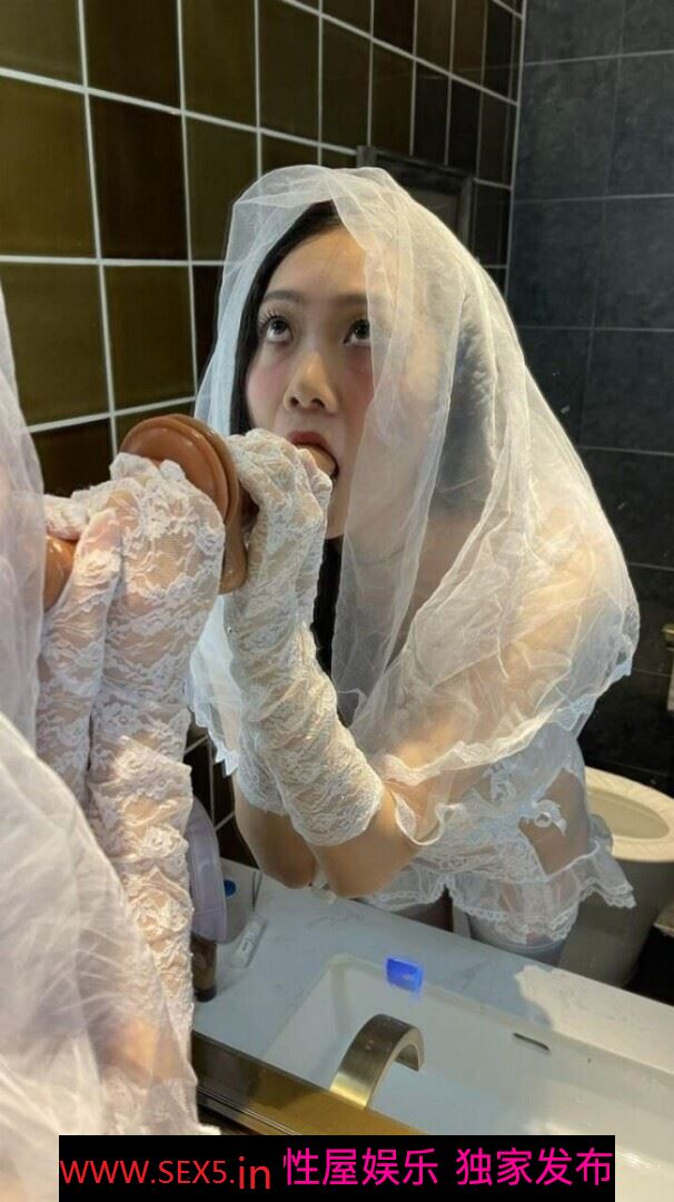 穿着婚纱被艹[17]