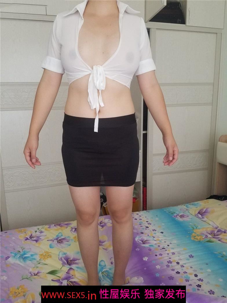 OL裝誘惑忍不住后入爽翻[17P]